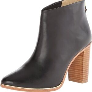 Ted Baker Women's Lorca Casual Boot Ankle Bootie size 8 or 39 black